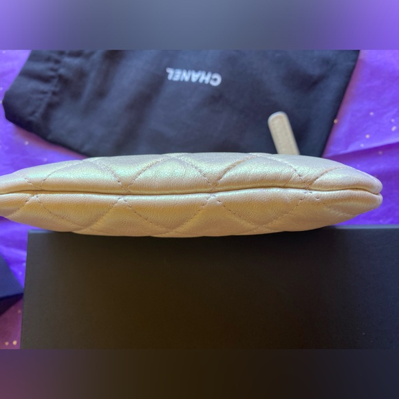 Chanel zipper O case SLG. 2020C pearlescent metallic RARE - Picture 5 of 14